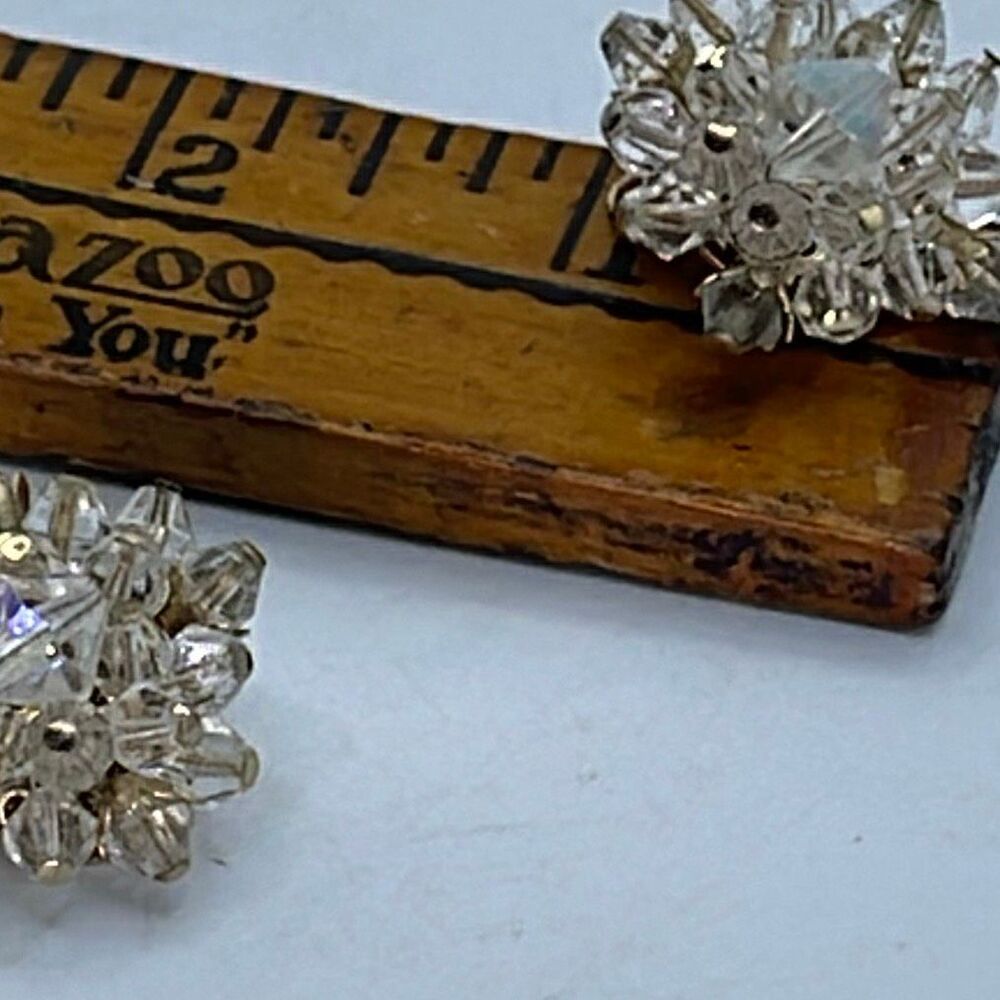 Vintage Aurora Borealis bi-cone starburst Midcentury glam clip earrings. - Picture 3 of 5